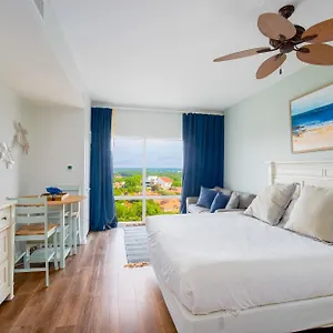 Hotel Luau 7012, Miramar Beach